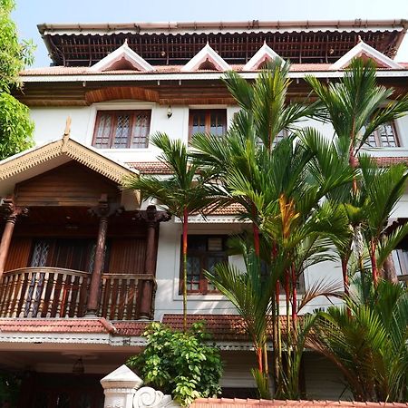 Hotel White Rose Kochi Kültér fotó