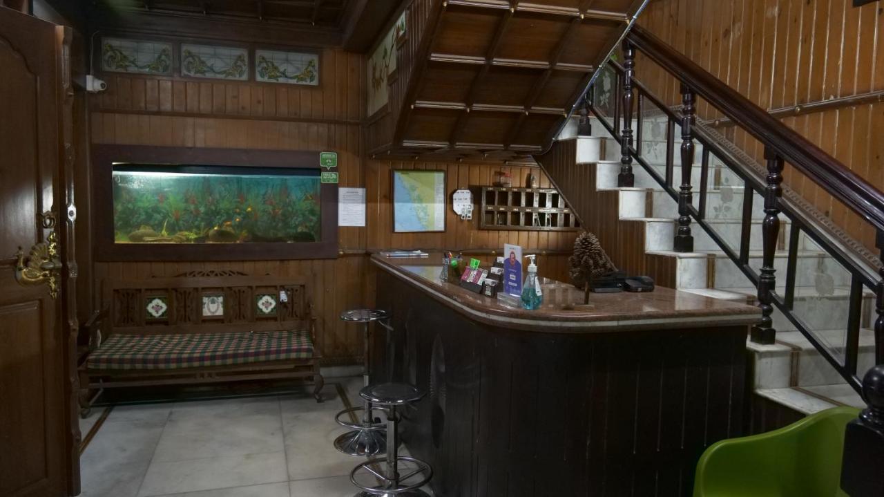 Hotel White Rose Kochi Kültér fotó