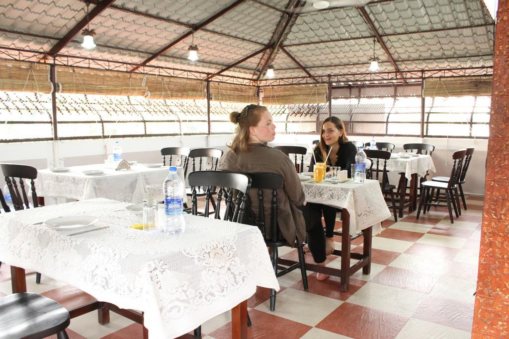 Hotel White Rose Kochi Kültér fotó