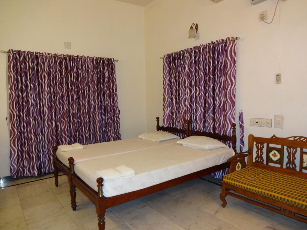 Hotel White Rose Kochi Kültér fotó