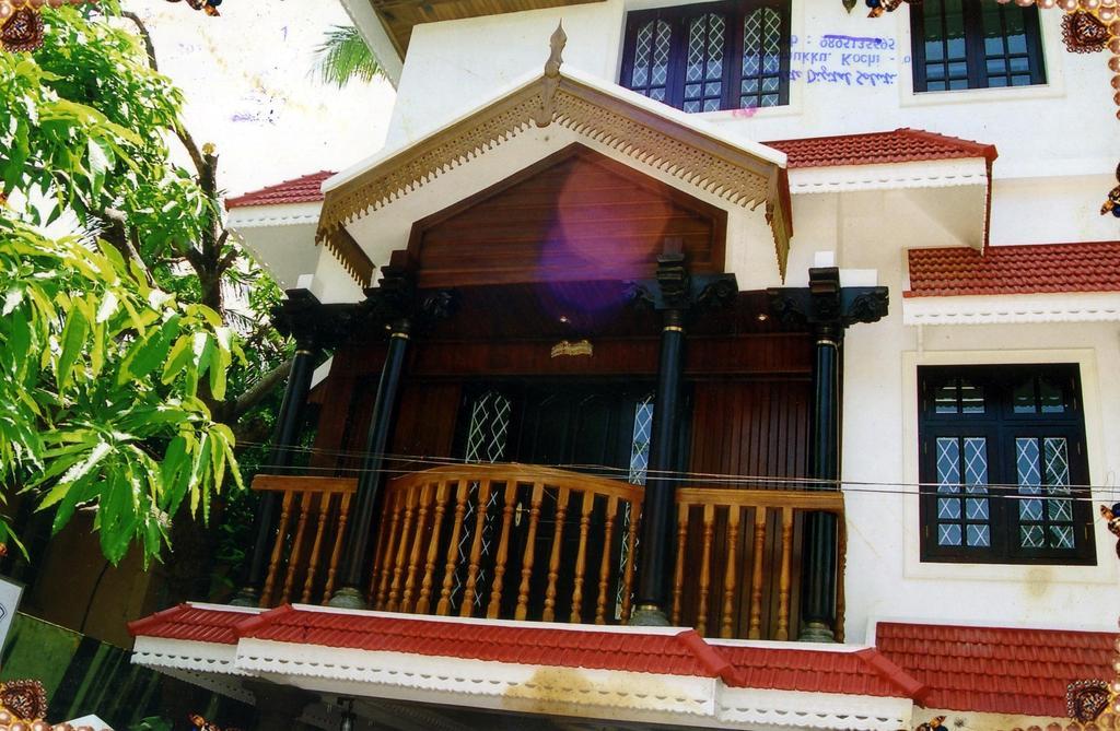 Hotel White Rose Kochi Kültér fotó