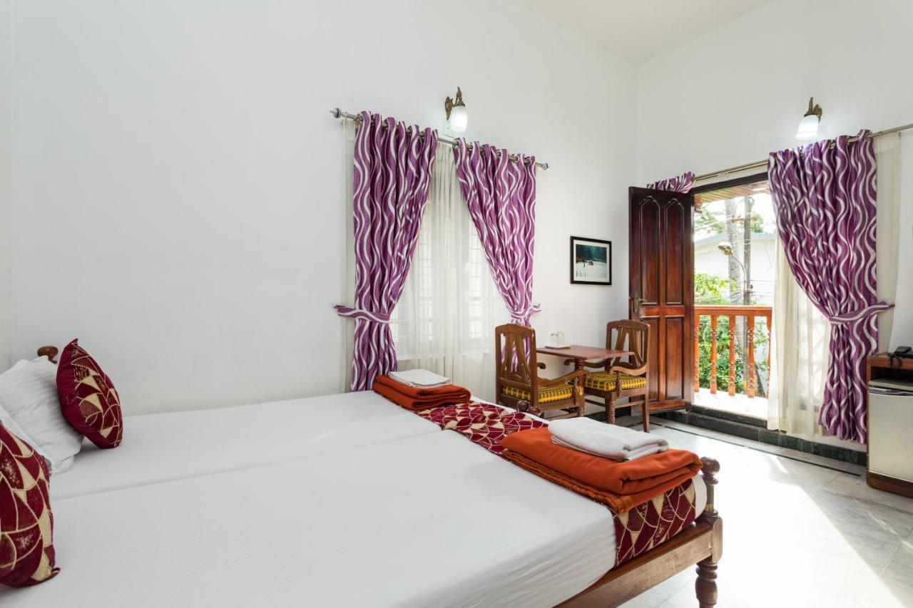Hotel White Rose Kochi Kültér fotó