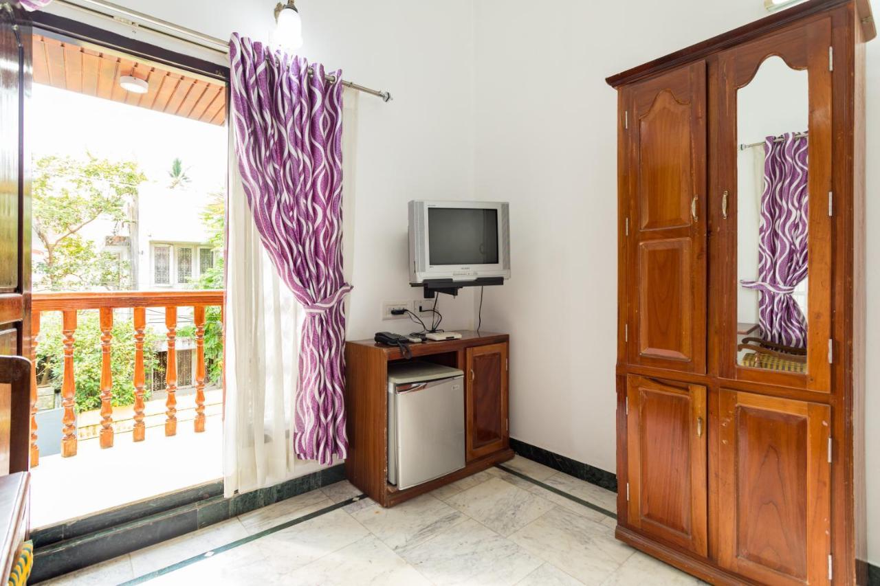 Hotel White Rose Kochi Kültér fotó
